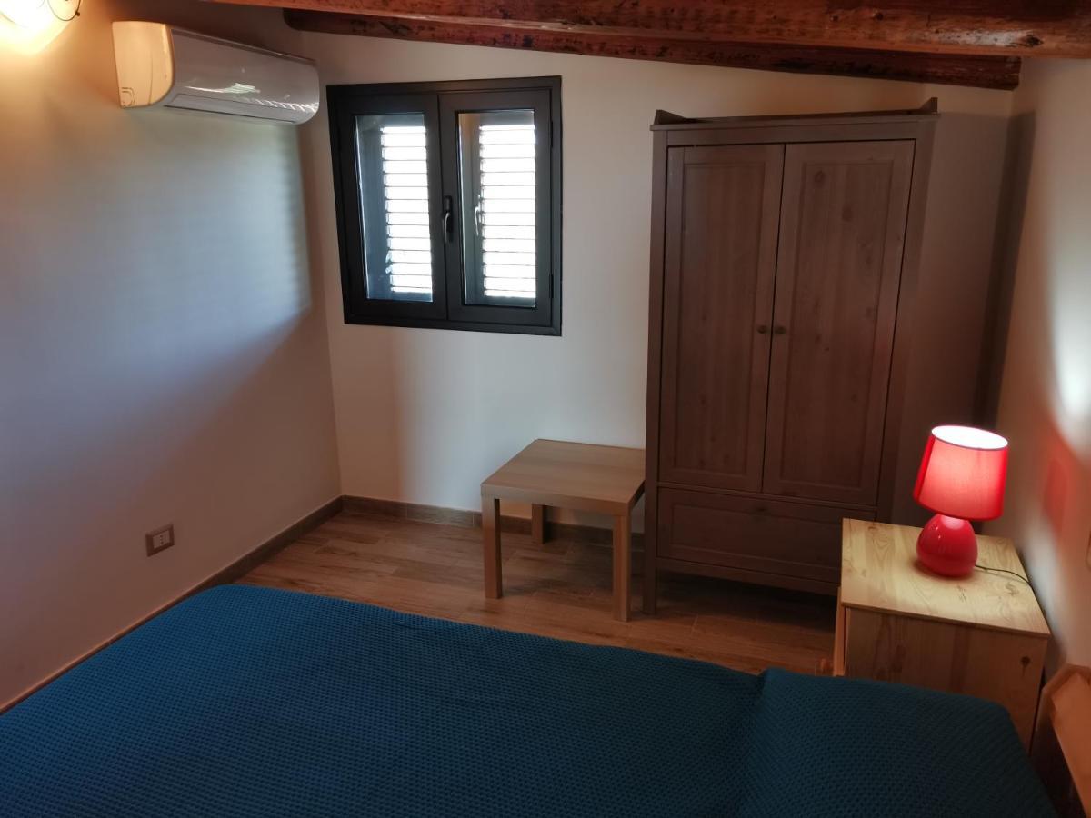 Villa Sole - Finaiti - Appartamento Per Turisti Floridia Exterior foto